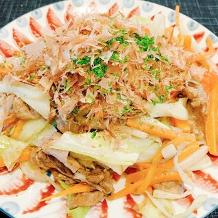 キャベツとポルチーニ茸のバター醤油うどん